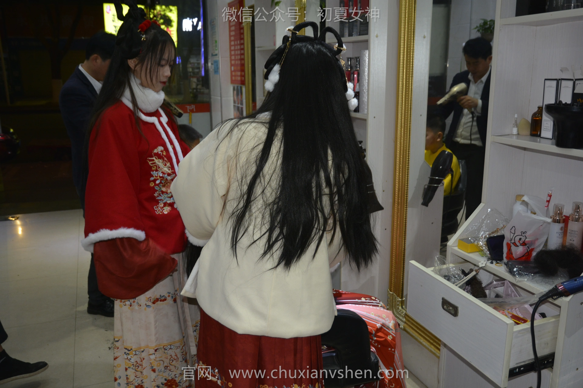 初夏女神 NO.139 双双&秀秀&情情 新年快乐 0